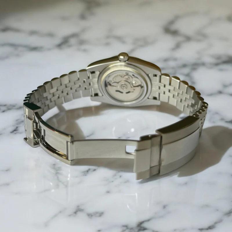 Seiko Mod Datejust Arabic Stried Ice Blue - Seiko Mod : Personnalisez Votre Montre avec des Modifications Uniques et Élégantes