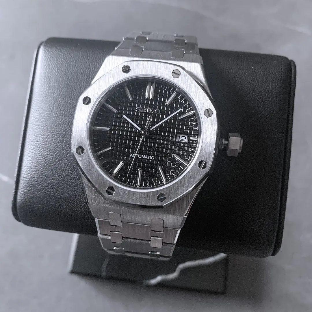 Seiko Mod Royal Oak Noir - Seiko Mod : Personnalisez Votre Montre avec des Modifications Uniques et Élégantes